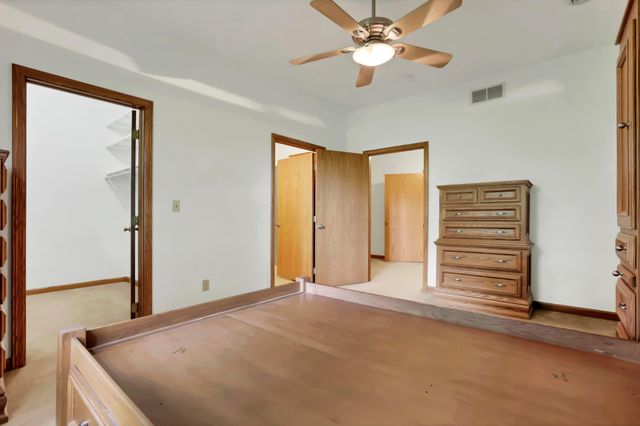 5400 Chestnut Hills Road NE, Newark, OH 43055