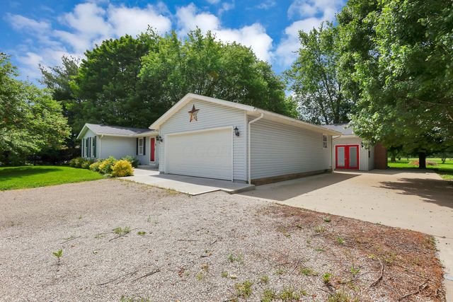 5400 Chestnut Hills Road NE, Newark, OH 43055