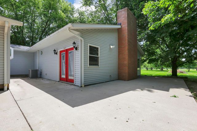 5400 Chestnut Hills Road NE, Newark, OH 43055