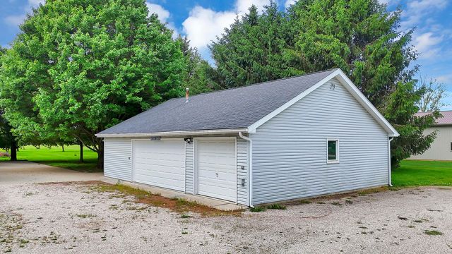 5400 Chestnut Hills Road NE, Newark, OH 43055