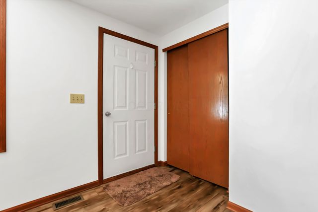 5400 Chestnut Hills Road NE, Newark, OH 43055