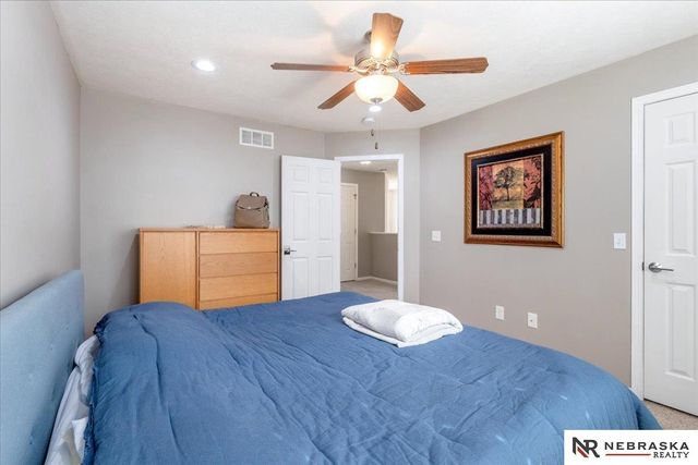 4015 N 18th Street, Lincoln, NE 68521