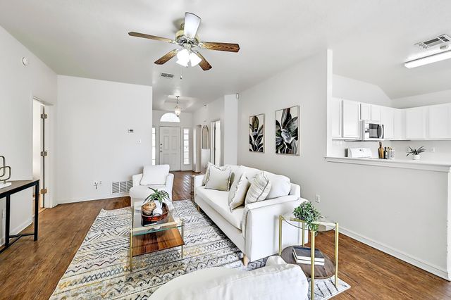 117 Rosemary CV, Georgetown, TX 78626