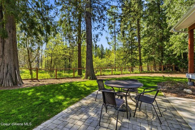 685 Railroad AVE, Dover, ID 83825