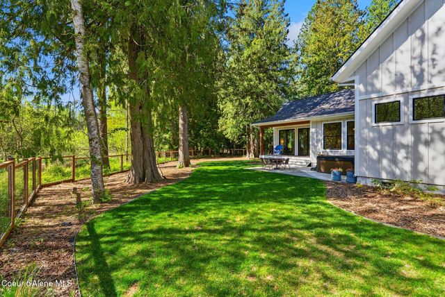 685 Railroad AVE, Dover, ID 83825