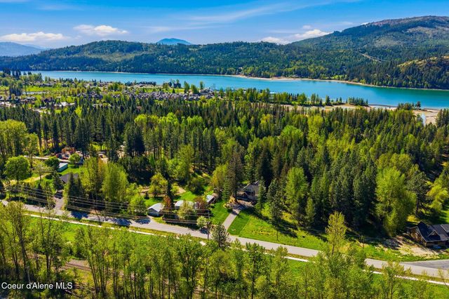 685 Railroad AVE, Dover, ID 83825