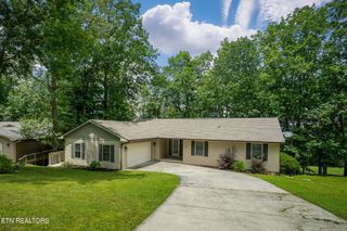114 Greenwood Rd, Crossville, TN 38558