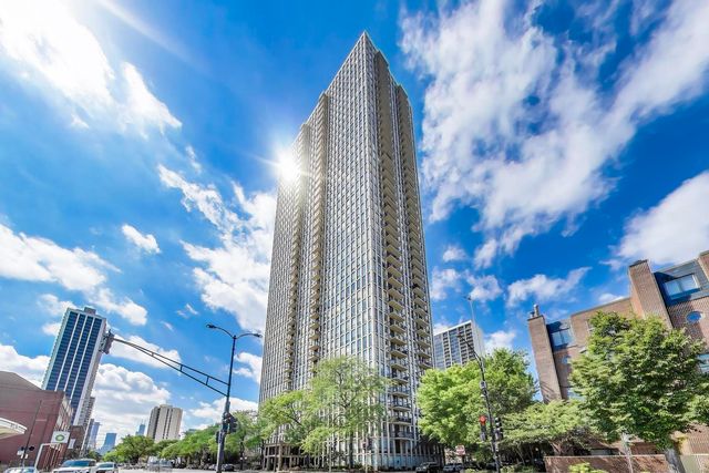 1660 N La Salle Drive 410, Chicago, IL 60614