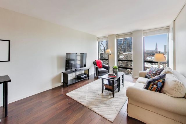 1660 N La Salle Drive 410, Chicago, IL 60614