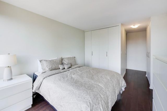 1660 N La Salle Drive 410, Chicago, IL 60614