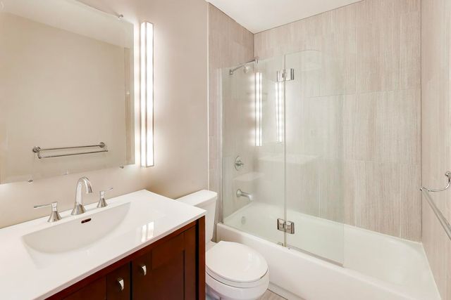 1660 N La Salle Drive 410, Chicago, IL 60614