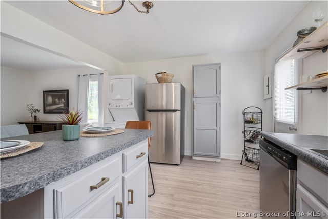 3409 Stenger Lane, Jeffersonville, IN 47130
