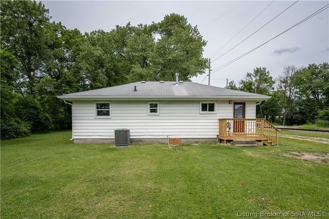 3409 Stenger Lane, Jeffersonville, IN 47130
