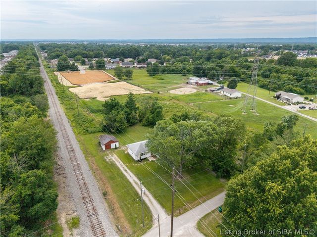 3409 Stenger Lane, Jeffersonville, IN 47130