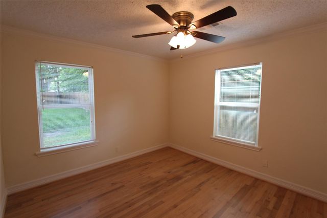 6506 Sivley Street, Houston, TX 77055