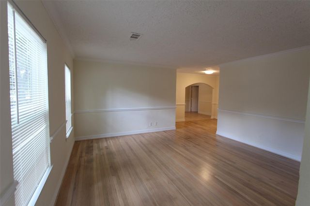 6506 Sivley Street, Houston, TX 77055