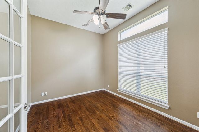 10707 Mandavilla Dr Drive, Houston, TX 77095