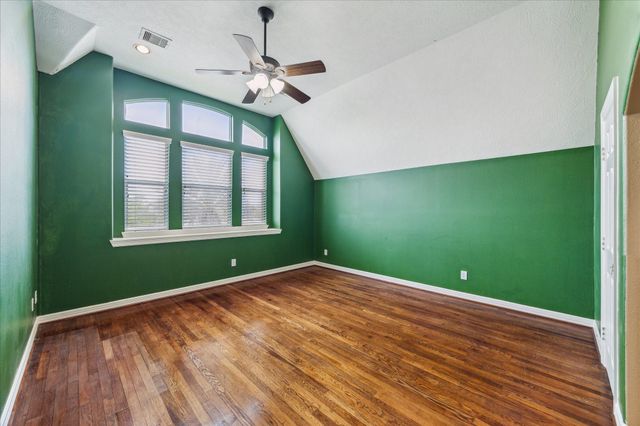10707 Mandavilla Dr Drive, Houston, TX 77095