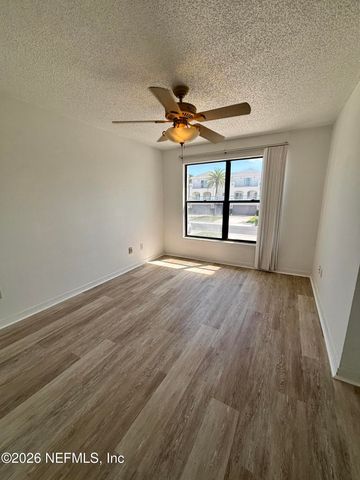 221 6TH Avenue S C, Jacksonville Beach, FL 32250