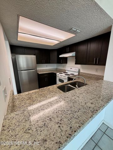 221 6TH Avenue S C, Jacksonville Beach, FL 32250