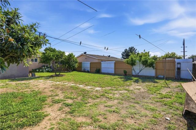 911 W Orchard, Santa Maria, CA 93458