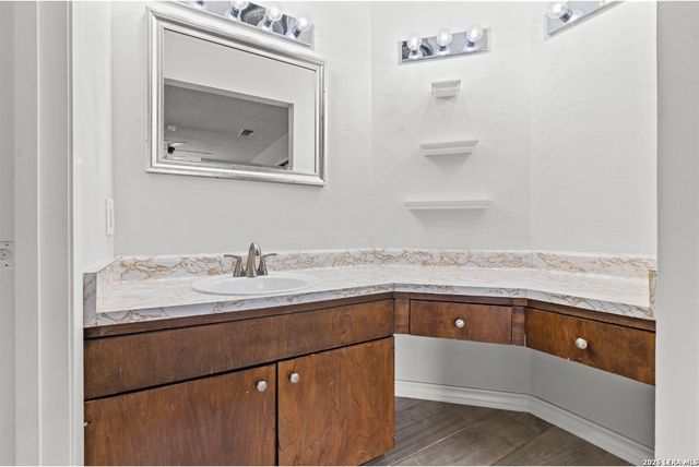 161 Cloverleaf Drive, Schertz, TX 78154