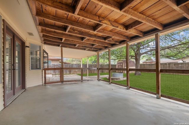 161 Cloverleaf Drive, Schertz, TX 78154