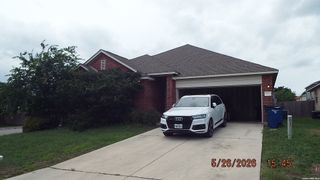2064 DOVE CROSSING DR, New Braunfels, TX 78130