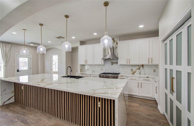 5323 Chatham Hill Lane, Houston, TX 77084