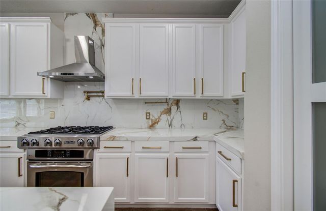 5323 Chatham Hill Lane, Houston, TX 77084