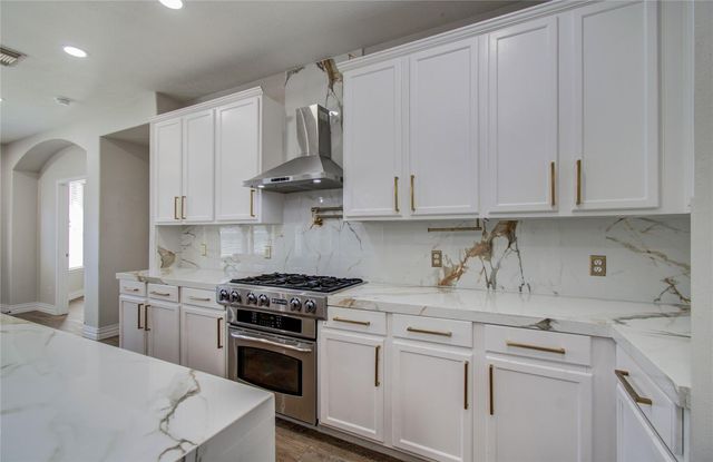 5323 Chatham Hill Lane, Houston, TX 77084