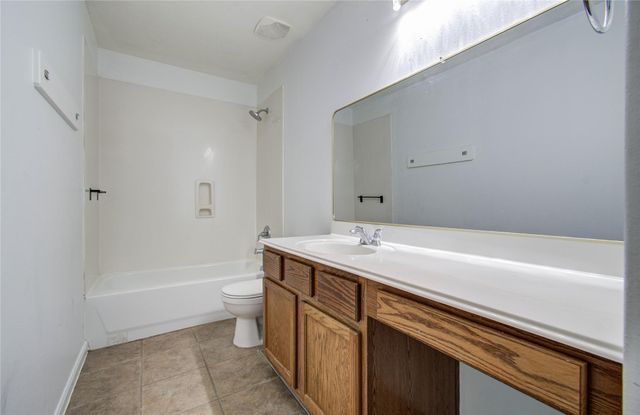 5323 Chatham Hill Lane, Houston, TX 77084