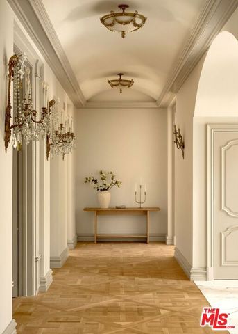 628 N Rodeo Drive, Beverly Hills, CA 90210