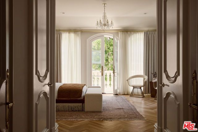 628 N Rodeo Drive, Beverly Hills, CA 90210