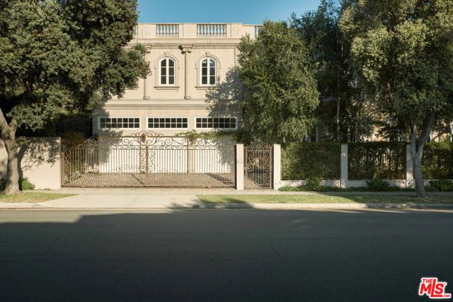 628 N Rodeo Drive, Beverly Hills, CA 90210
