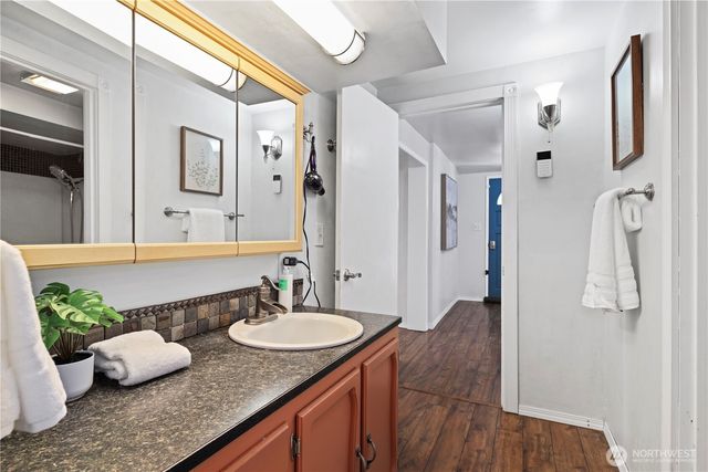 23022 7th Avenue SE, Bothell, WA 98021