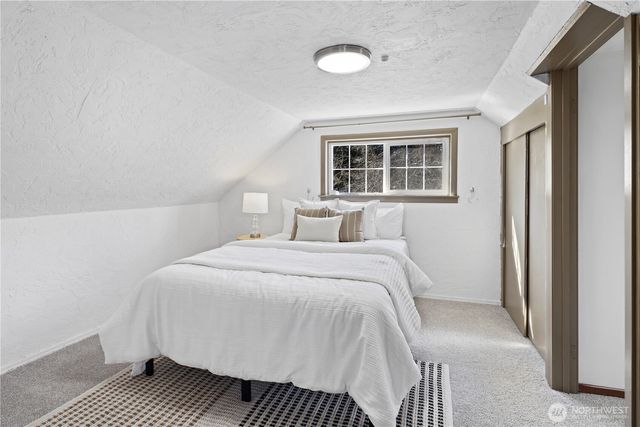 23022 7th Avenue SE, Bothell, WA 98021