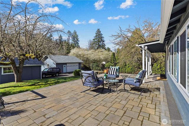 23022 7th Avenue SE, Bothell, WA 98021