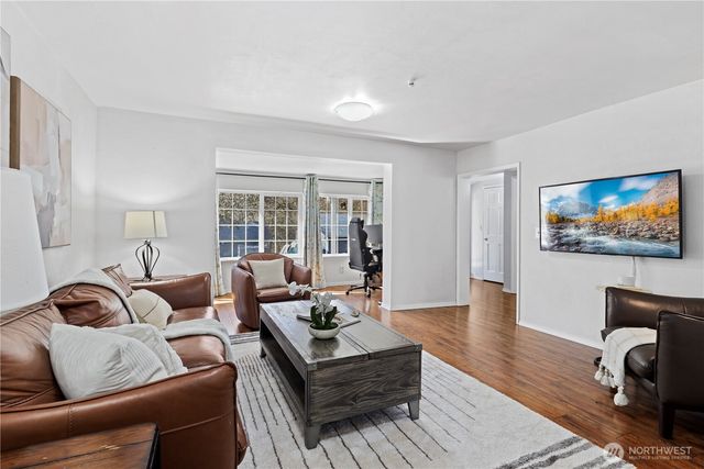 23022 7th Avenue SE, Bothell, WA 98021