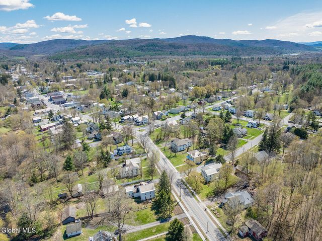 93 W Main Street, Cambridge, NY 12816