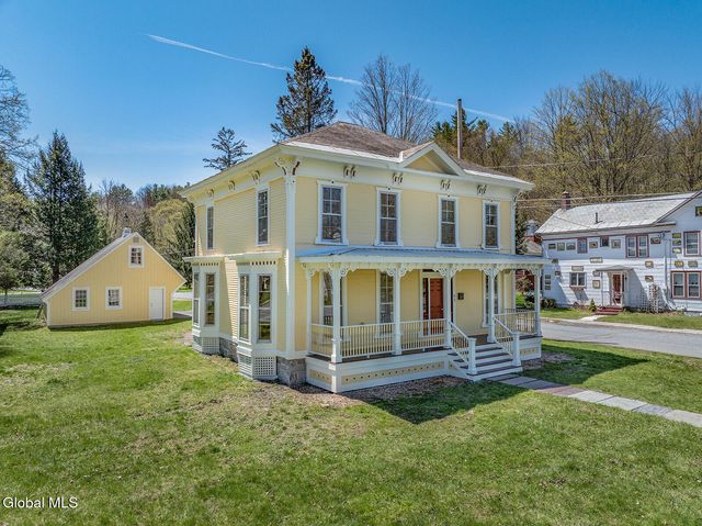 93 W Main Street, Cambridge, NY 12816
