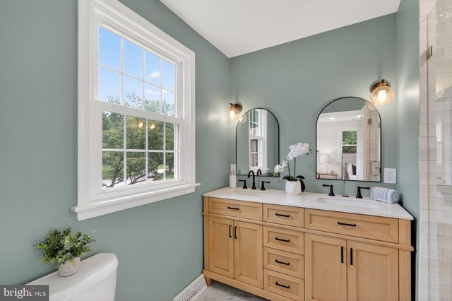 688 MEADOWBROOK LN, Media, PA 19063