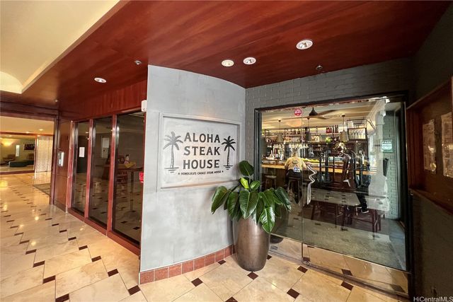 364 Seaside Avenue 701, Honolulu, HI 96815