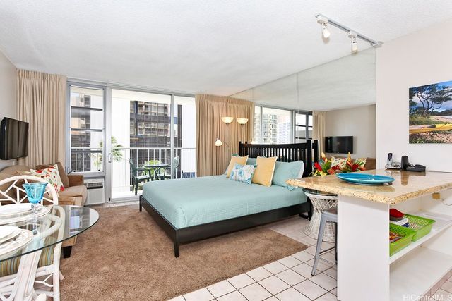 364 Seaside Avenue 701, Honolulu, HI 96815