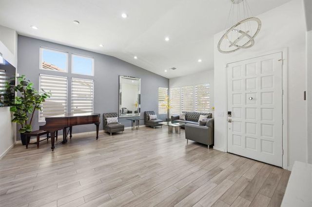 1062 E Via San Michael Road, Palm Springs, CA 92262