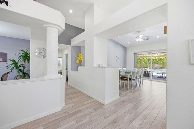1062 E Via San Michael Road, Palm Springs, CA 92262