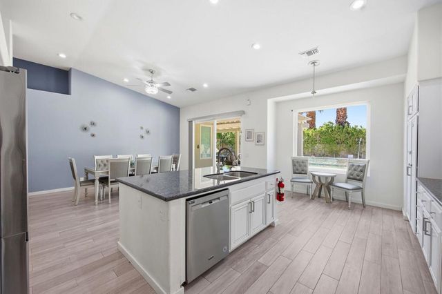 1062 E Via San Michael Road, Palm Springs, CA 92262