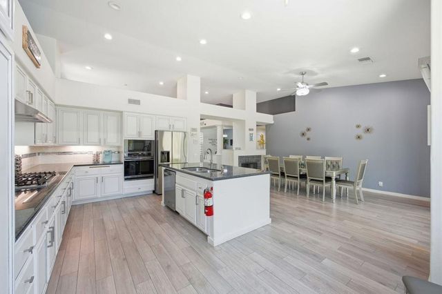 1062 E Via San Michael Road, Palm Springs, CA 92262