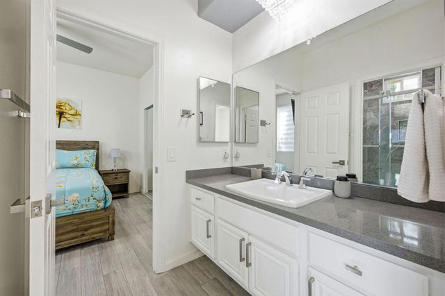 1062 E Via San Michael Road, Palm Springs, CA 92262