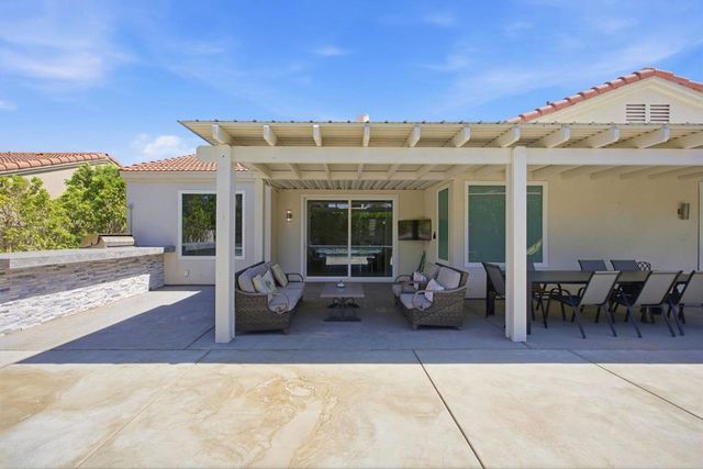 1062 E Via San Michael Road, Palm Springs, CA 92262